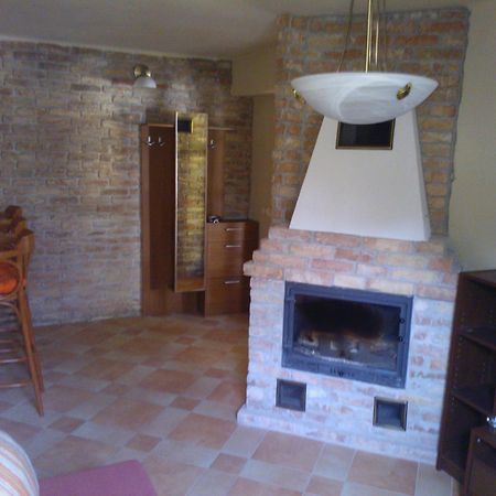 Mediterran Apartmanhaz Szántód 客房 照片