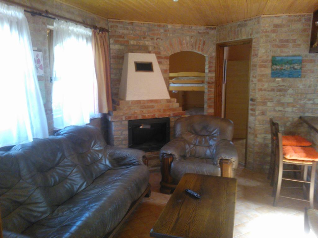 Mediterran Apartmanhaz Szántód 外观 照片