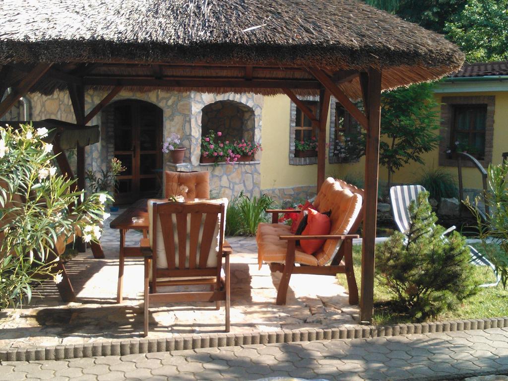 Mediterran Apartmanhaz Szántód 外观 照片