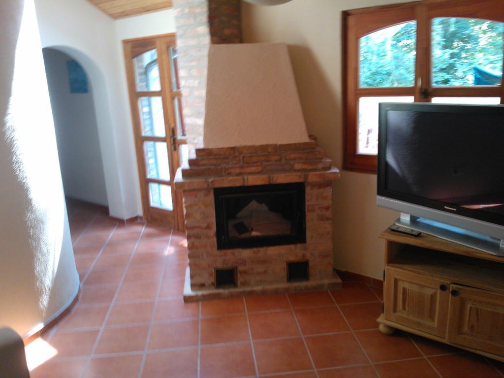 Mediterran Apartmanhaz Szántód 外观 照片