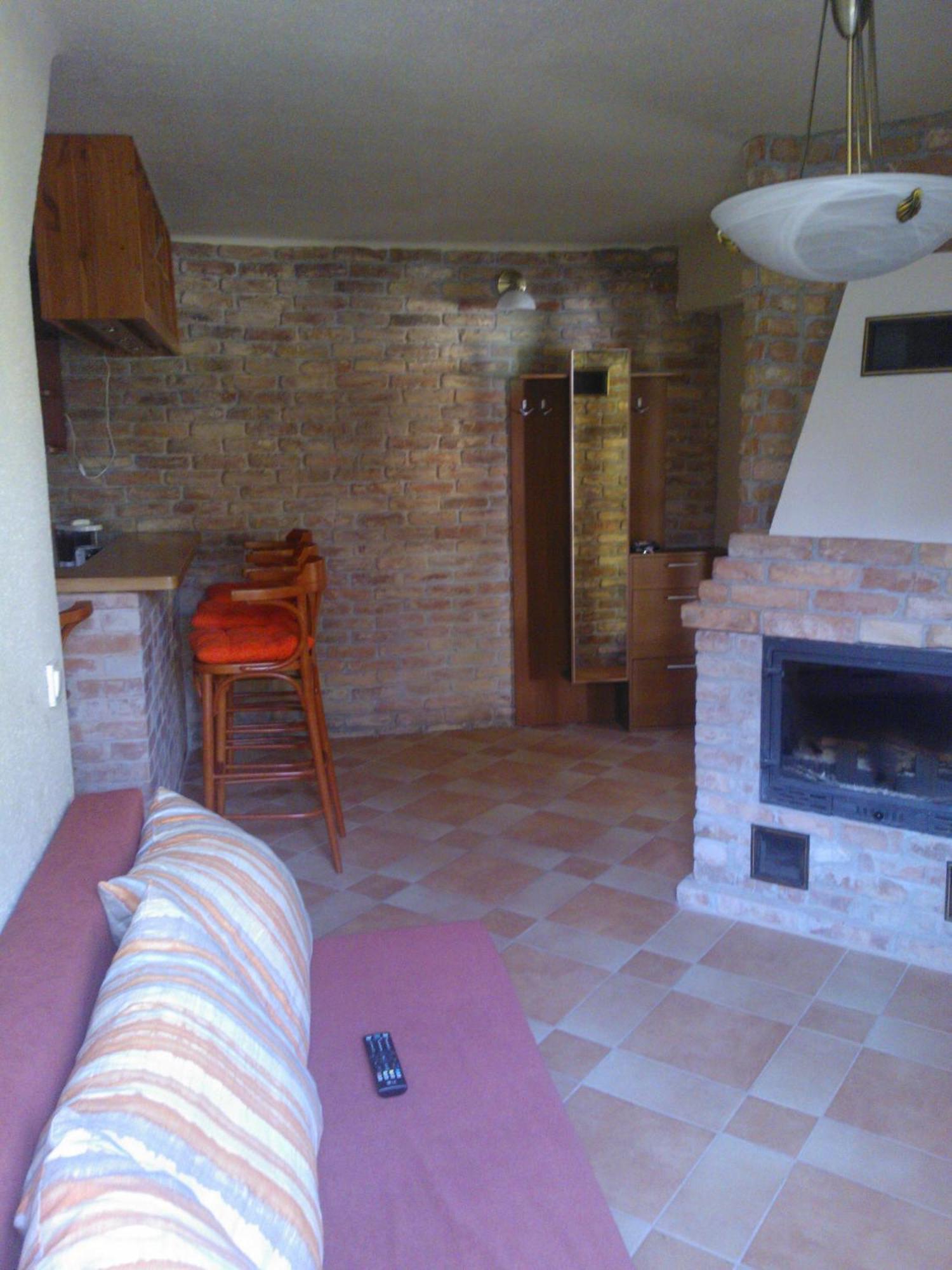 Mediterran Apartmanhaz Szántód 客房 照片