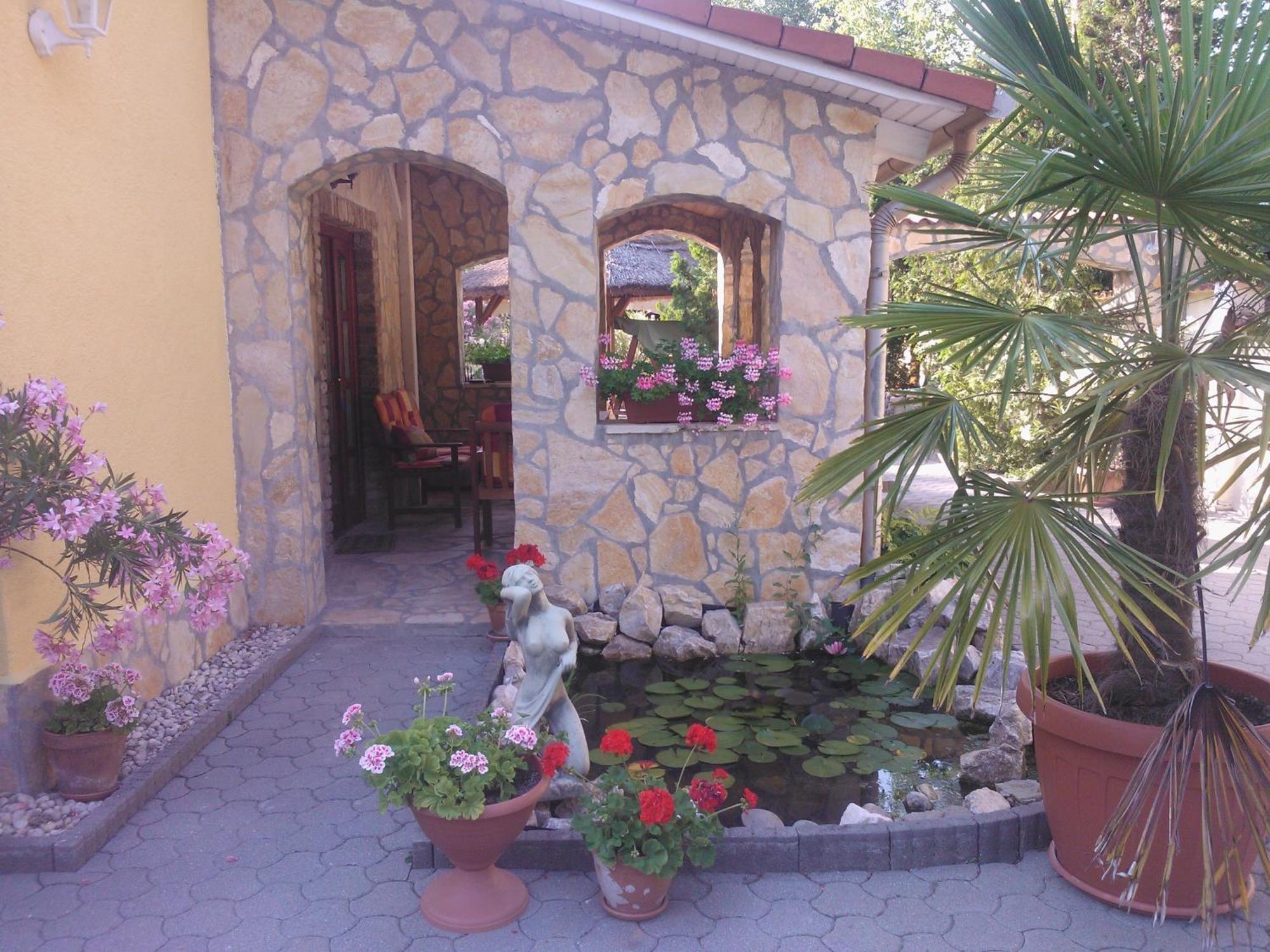 Mediterran Apartmanhaz Szántód 客房 照片